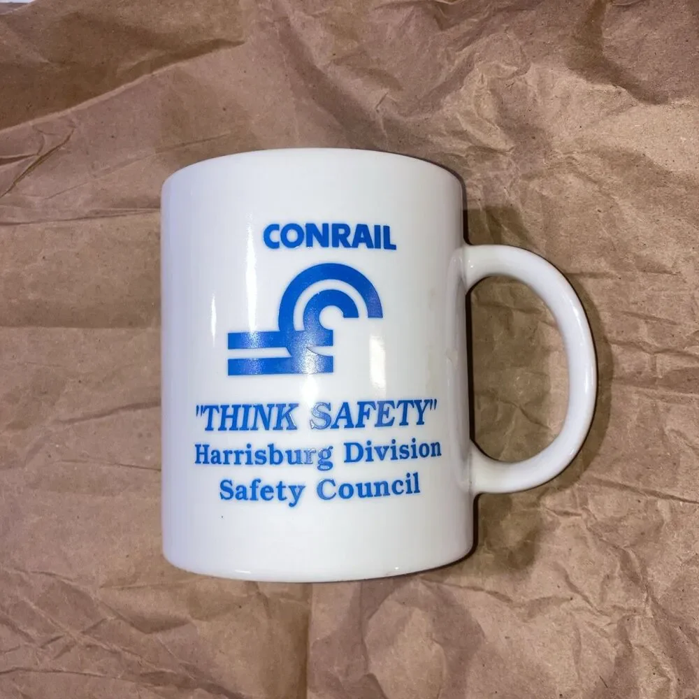 Conrail Defunct Railroad Company Logo Travel Souvenir Coffee Mug Tea Cup